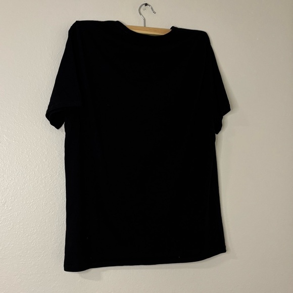 Guess Men Black Graphic Logo Short Sleeve T-shirt - Picture 9 of 9